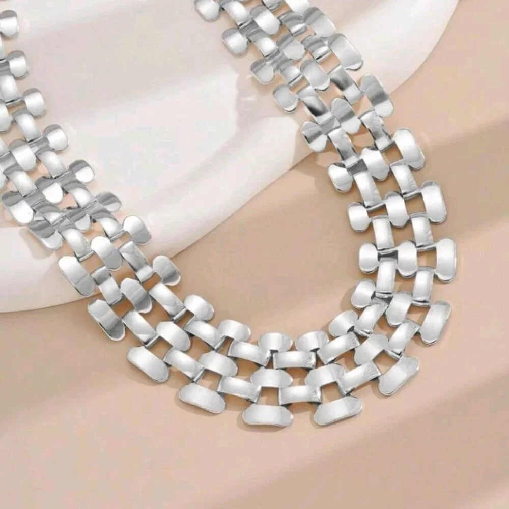 Fashionable Chain Collarbone Necklace
